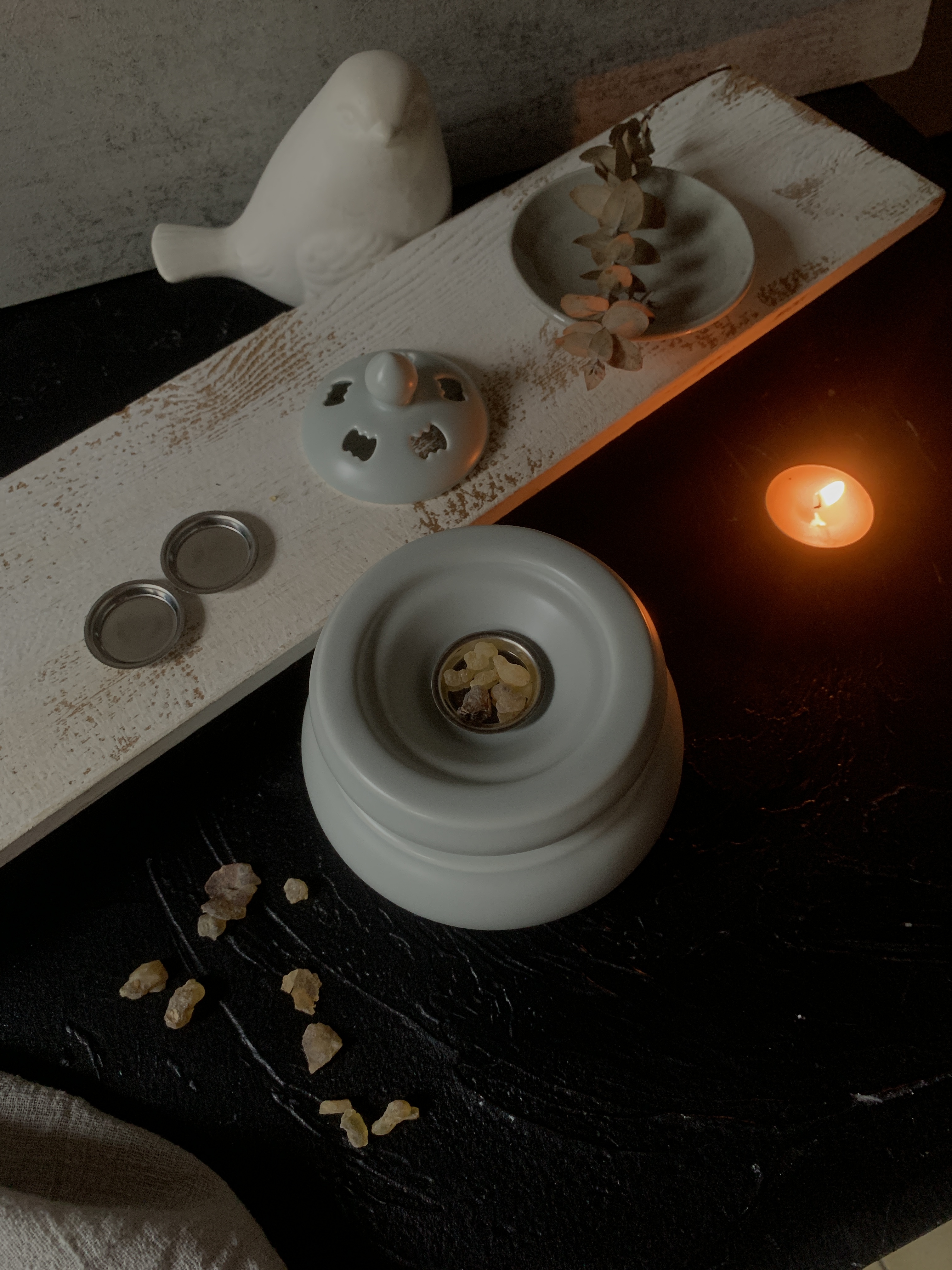 電子熏香爐專用鐵盤 適用性 耐熱性 穩定性 易清潔 適用於不同的熏香需求 -光之薩滿