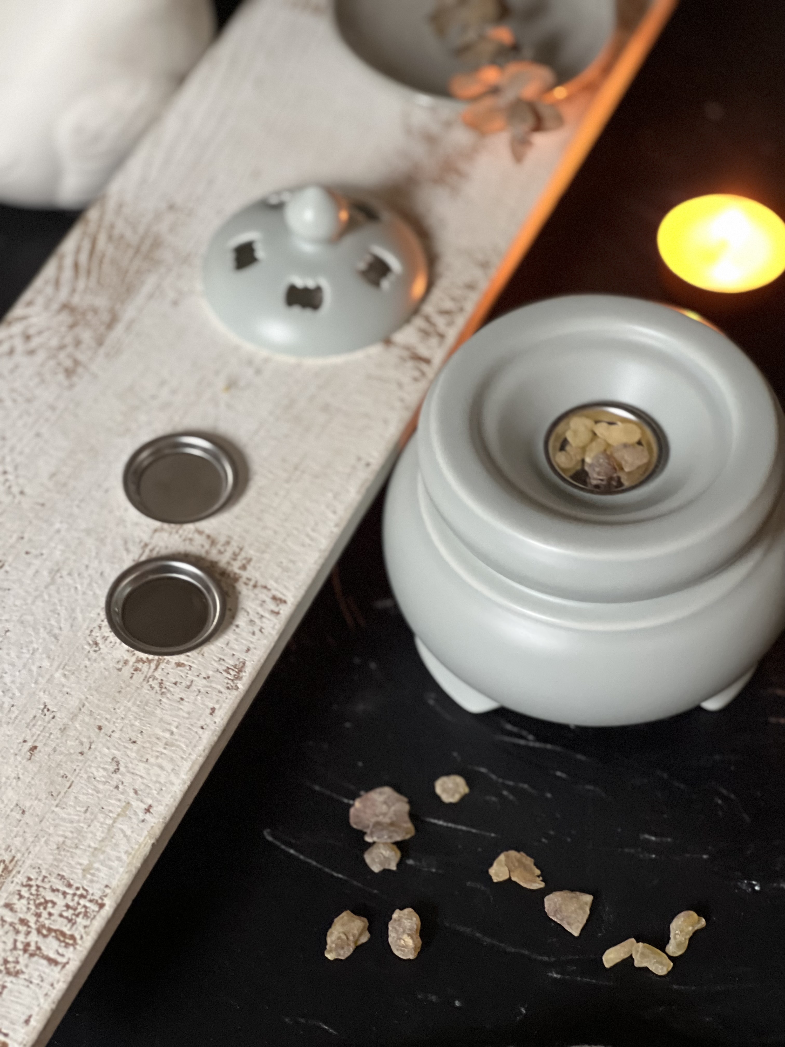 電子熏香爐專用鐵盤 適用性 耐熱性 穩定性 易清潔 適用於不同的熏香需求 -光之薩滿