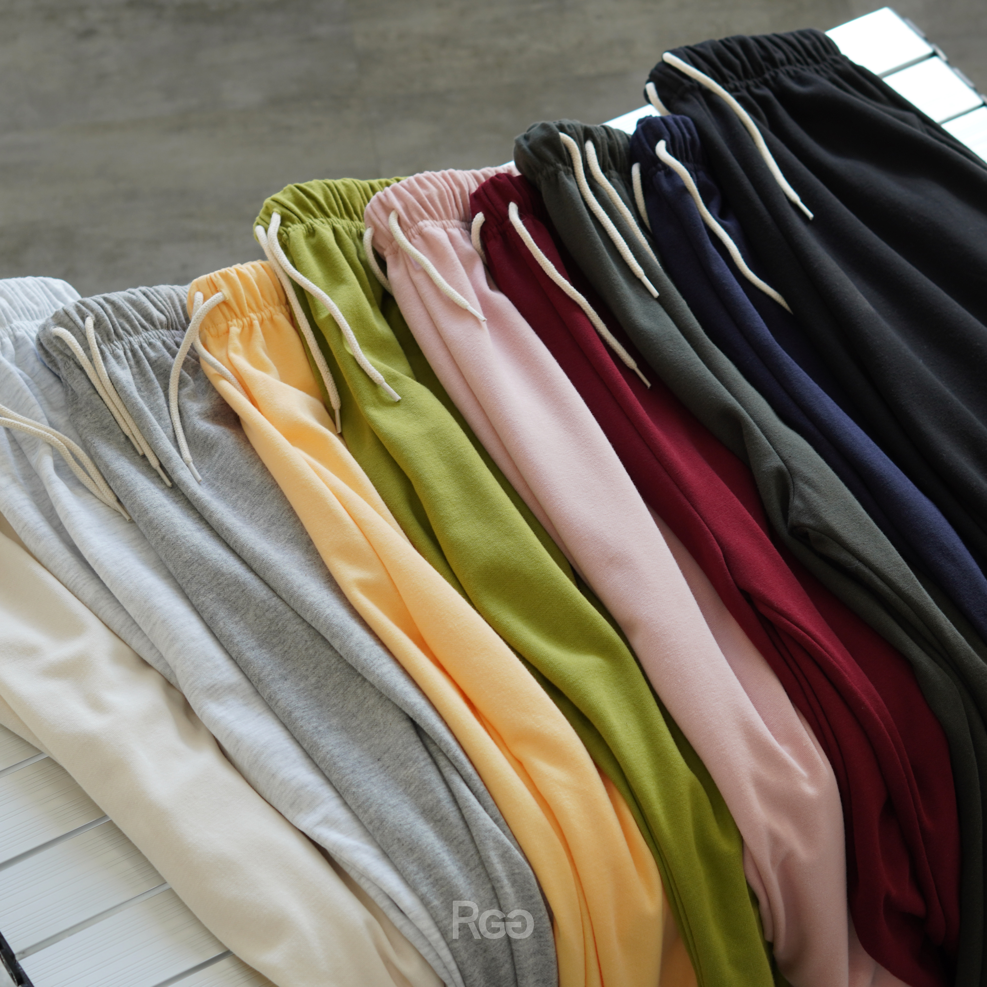 正韓 修身直筒長腿落地棉褲