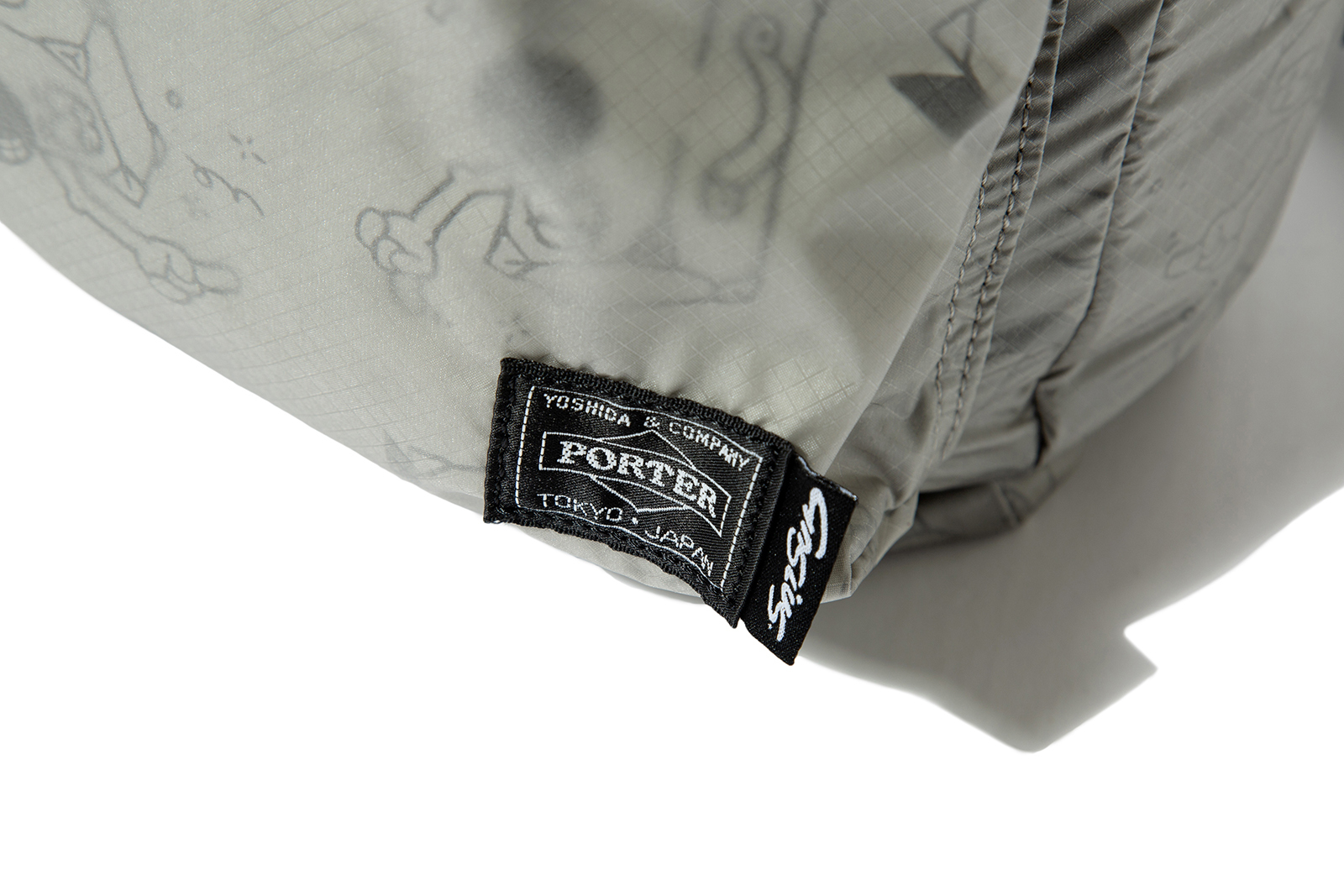 GASIUS x PORTER® “2 WAY HELMET BAG”