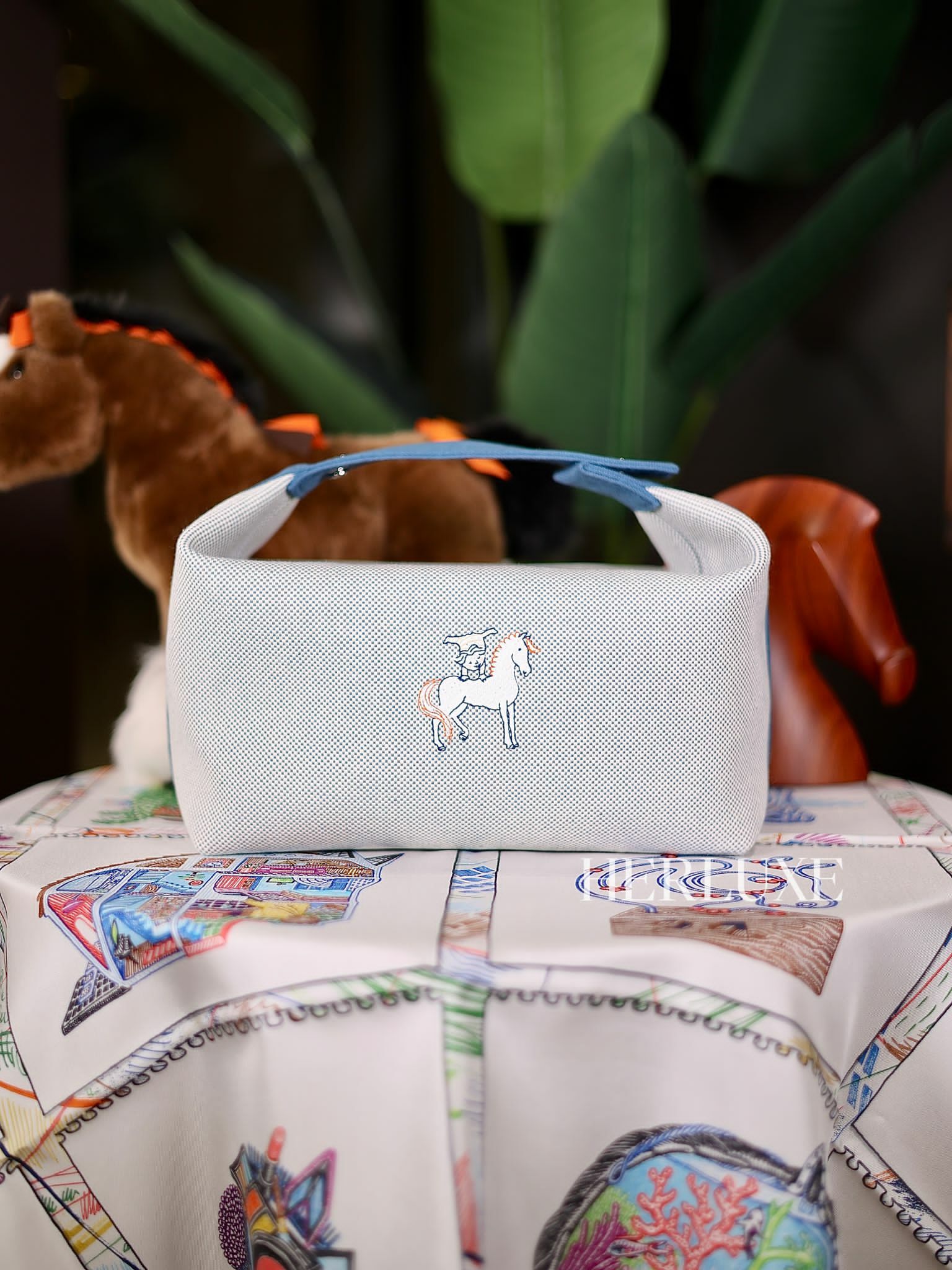 Bride a brac blue nattier cabriole GM