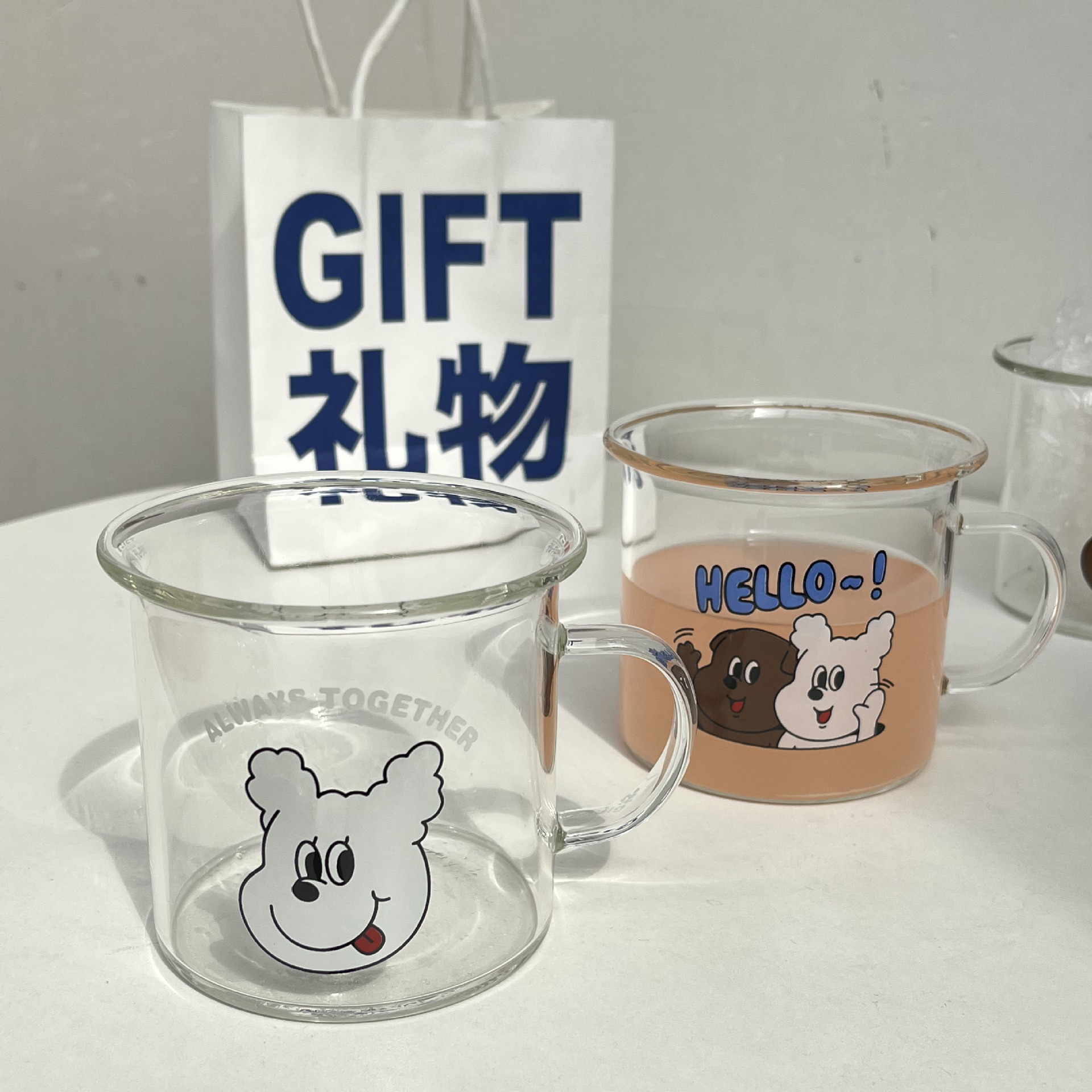 《2853》可愛人氣小熊翻口把手玻璃杯320ML