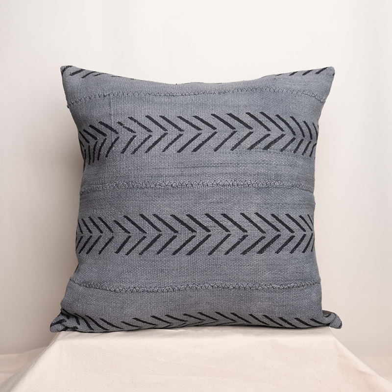 泥染抱枕｜銀灰｜馬利