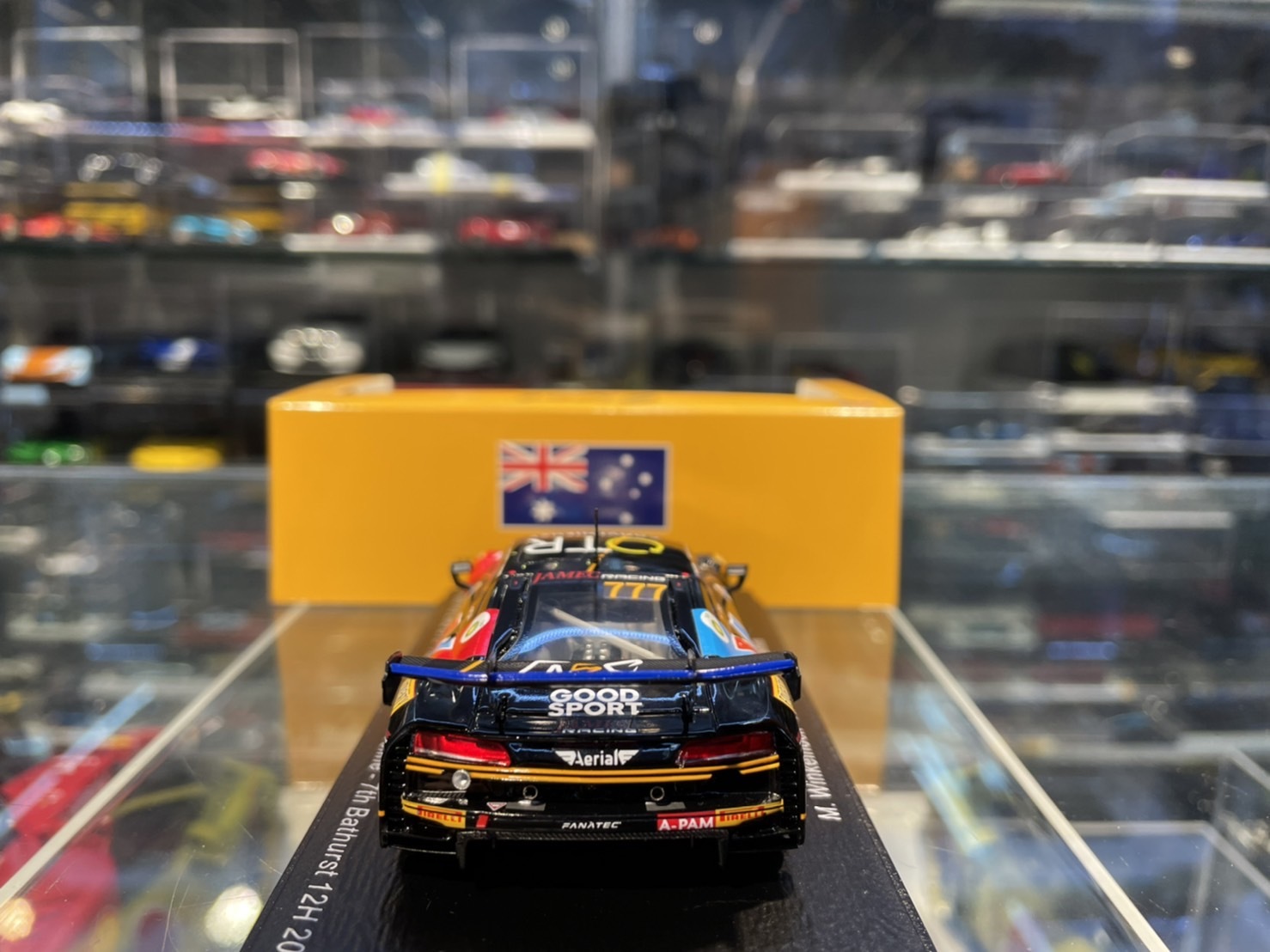 HW コンベンション限定 70 ロードランナー レースチーム