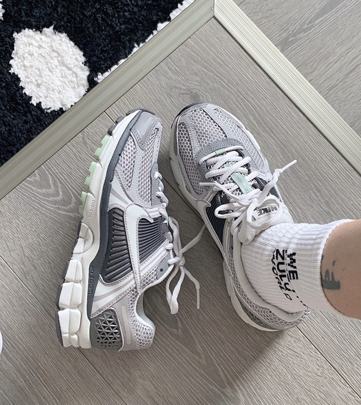 Nike Wmns Zoom Vomero 5 灰 復古老爹鞋