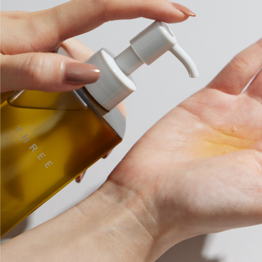 THREE - 平衡潔膚油 185ml