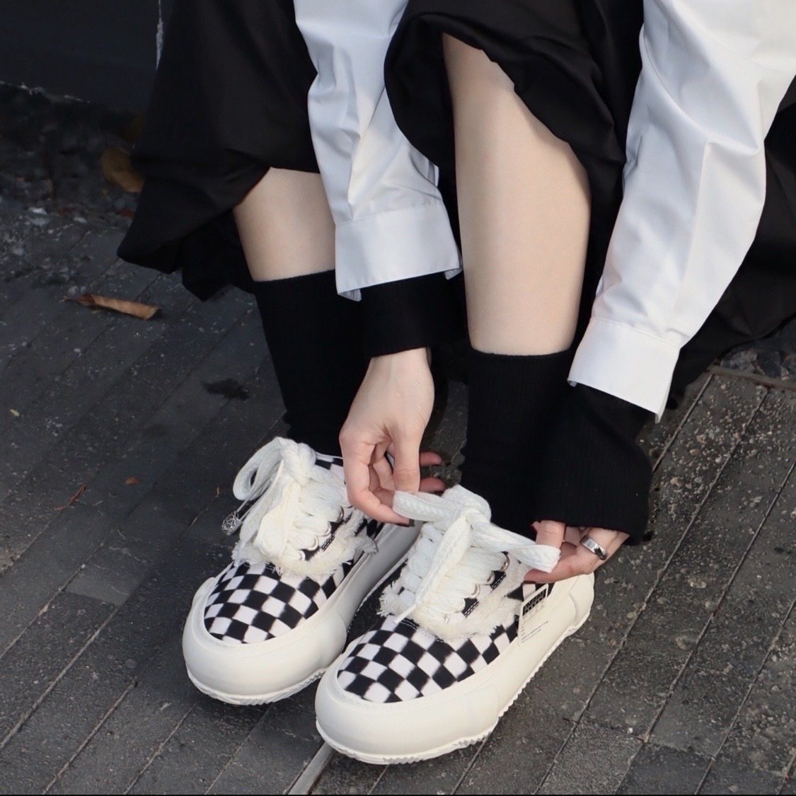 xVESSEL Pixel Light 棋盤像素方格 棉花糖 厚底 低筒 黑白色 F22X68B