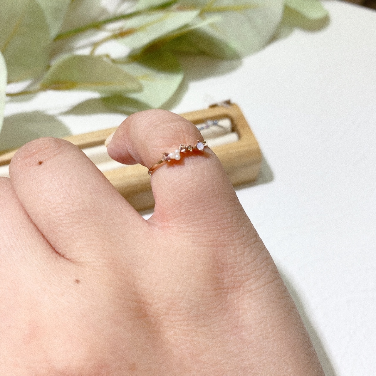 [日本制] 閃石小珍珠尾指戒指