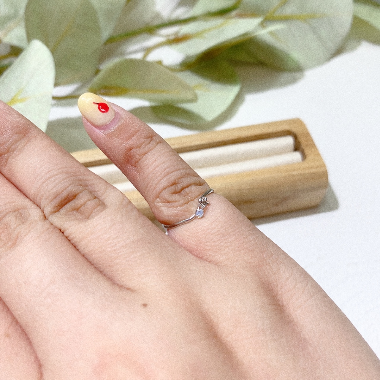[日本制] 閃石尾指戒指