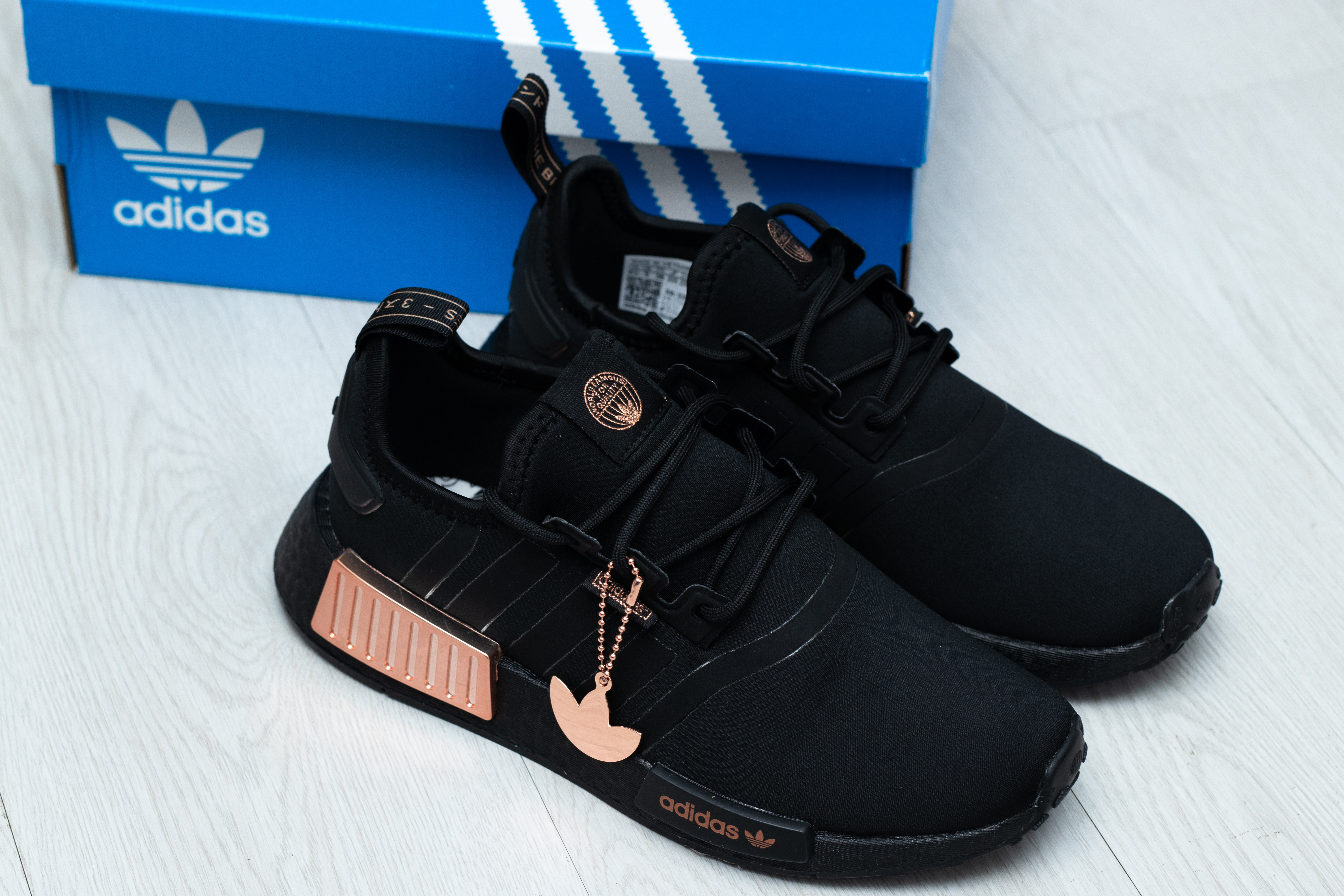 Adidas nmd womens cheap black and rose gold