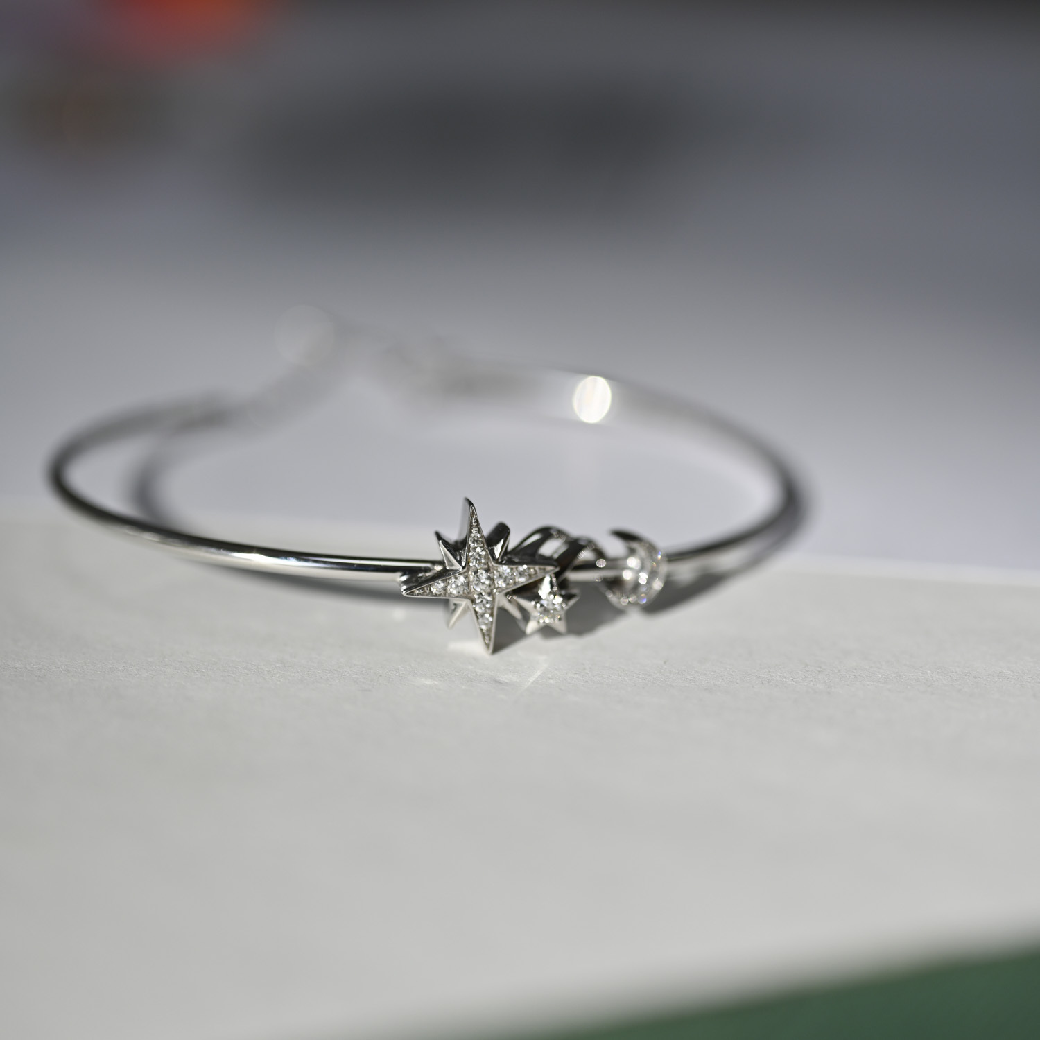 18K Stella Diamond Bangle (Charitable Purpose)