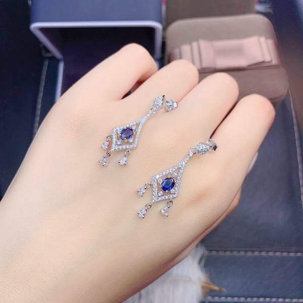 (12.26D)天然藍寶石 耳環