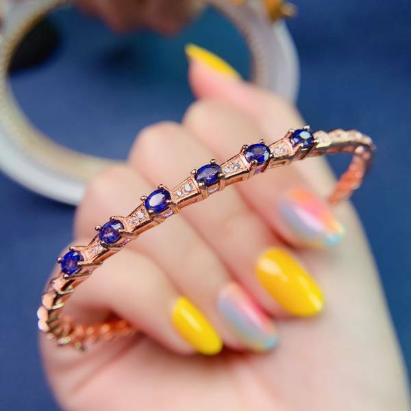 (12.25A)天然彩藍寶石 手鍊