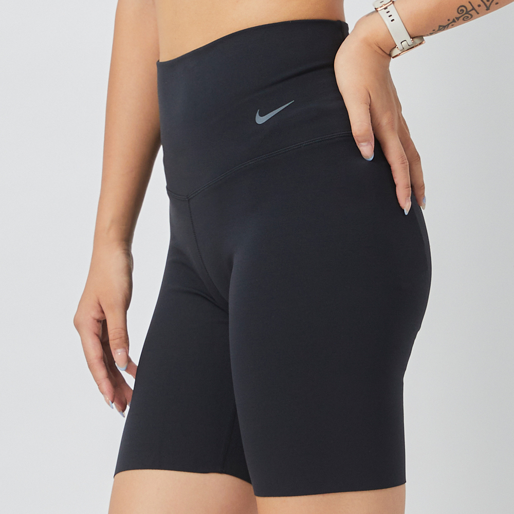 Nike Zenvy HR 8in Short 女 黑 排汗 貼身 彈性 柔軟 運動 短褲 束褲 DQ6004-010