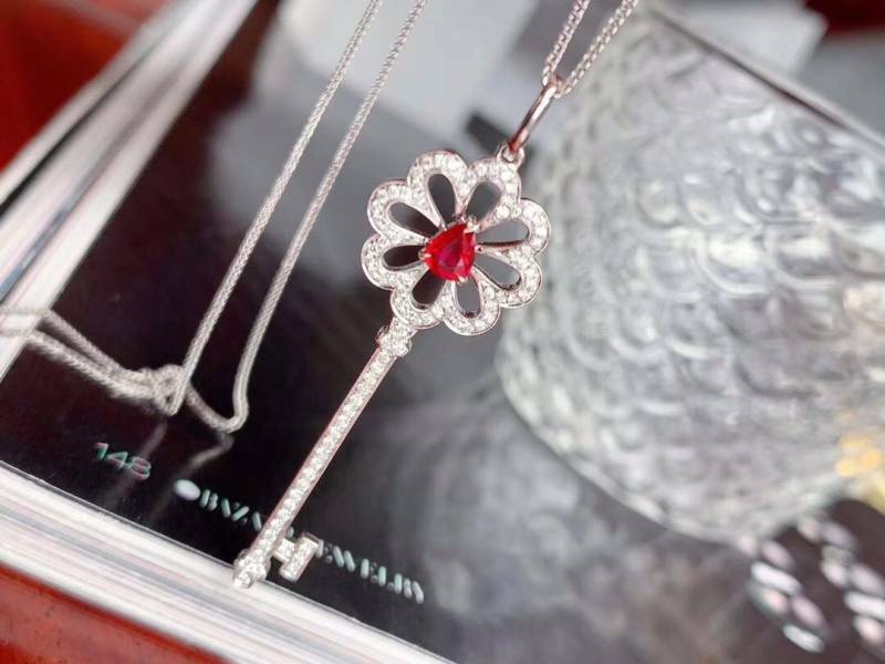 (11.24U)高品質緬甸新燒紅寶石 吊墜