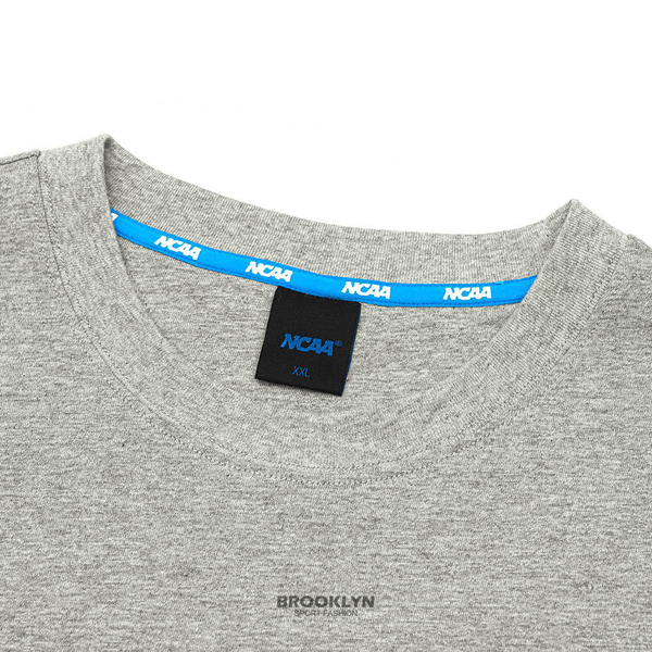 【下殺↘ $399】NCAA 短T 中性 杜克 灰藍 立體大LOGO 休閒 男女  7225501611