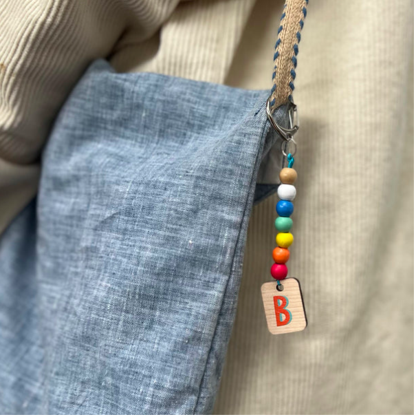 字母-紙袋 | DIY串珠鑰匙圈