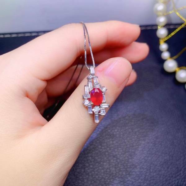 (11.24Y)高品質緬甸新燒紅寶石 吊墜