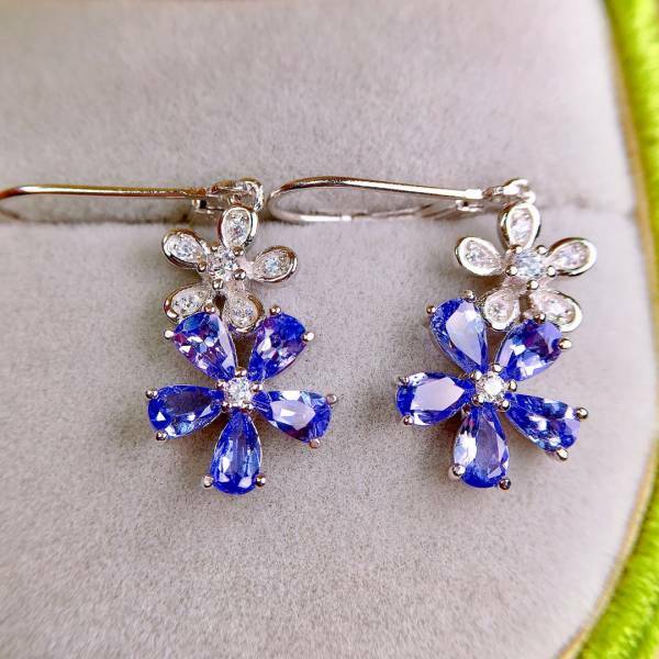 925銀耳環 天然坦桑石