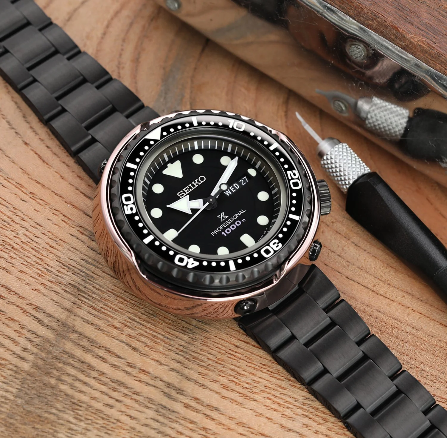 萬年鐘錶 - 太空人錶帶 SEIKO  潛水錶 專用錶帶  各大品牌皆可使用 平口接頭通用錶帶  全黑實心超級三板式不鏽鋼錶帶  SS211820BLC044