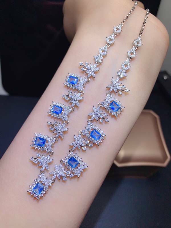 925銀吊墜 天然瑞士藍托帕石