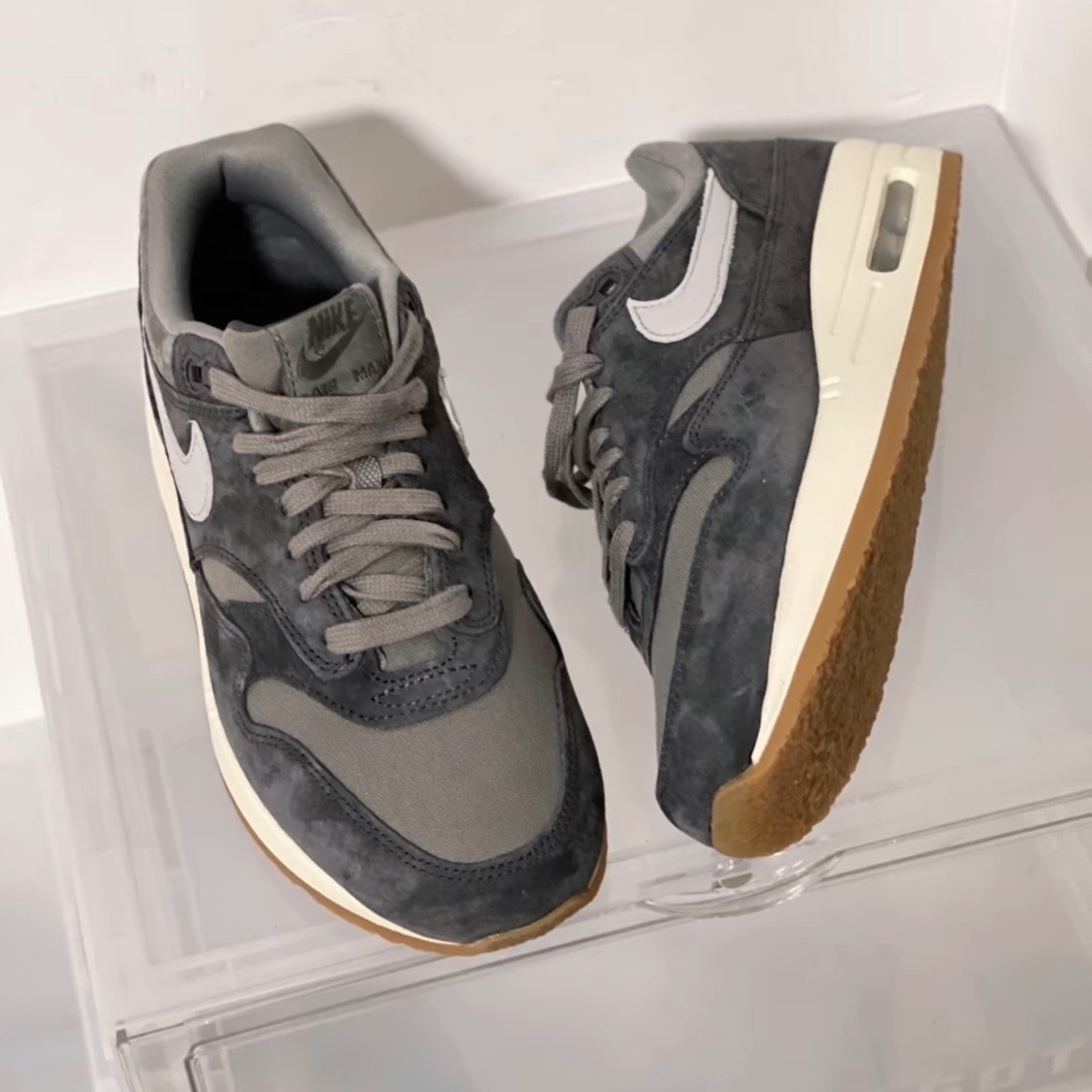 Nike Air Max 1 "Crepe" 黑灰 復古 氣墊 深雷灰 FD5088-001