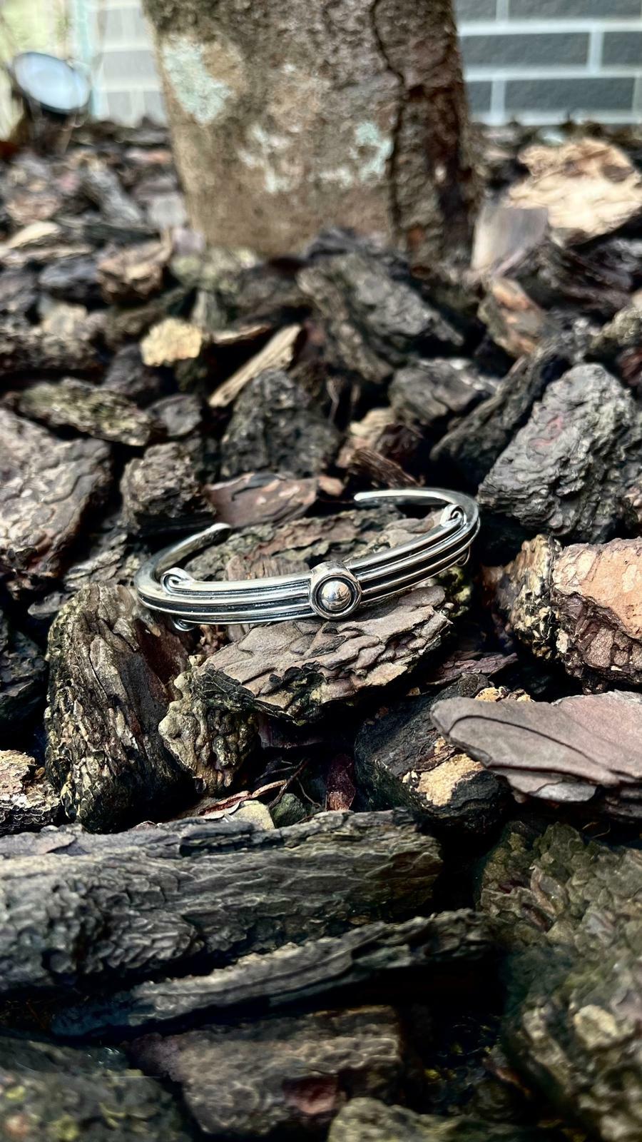 Bronze Souls x vinavast bangle