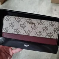 [S] DKNY BRYANT BOXED LARGE ZIP WALLET,KHAKI/AGED WINE, 755405803540 (SD603)