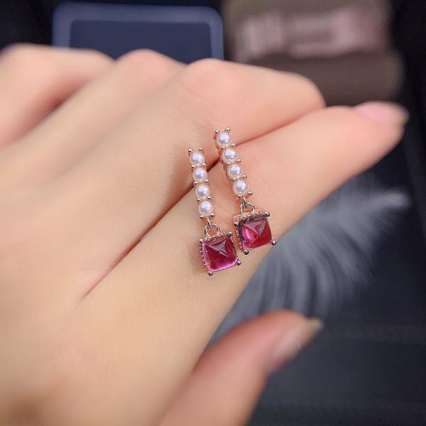 925銀耳釘 純天然鎂鋁石榴石