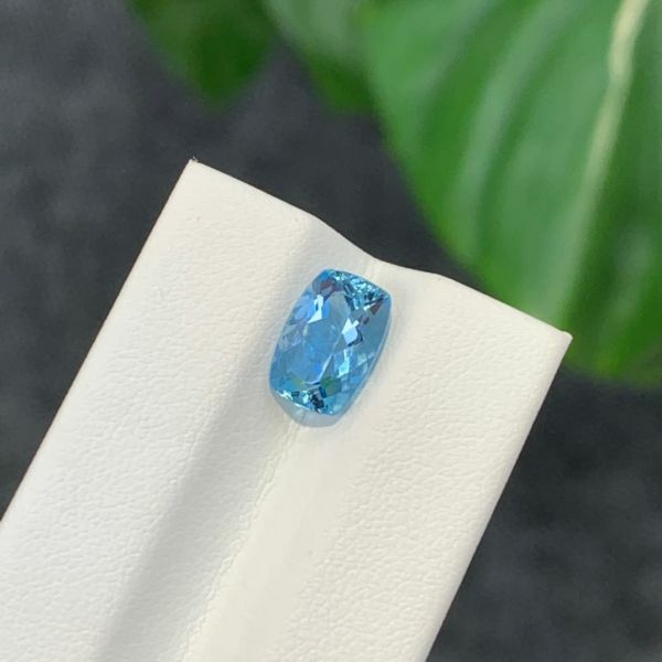 2.06ct 長枕型 海藍寶裸石