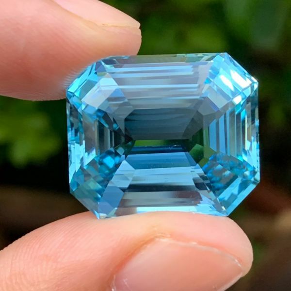 31.17ct 天然大克拉 海藍寶