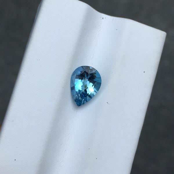 1.37克拉 海水藍寶裸石