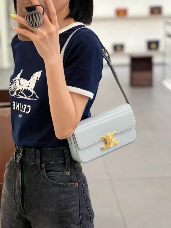 Celine  藍色Triomphe亮面牛皮單肩包  194143    BF4   07FK -T
