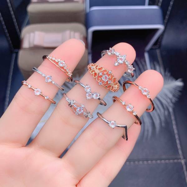 925銀戒指 純‮然天‬粉晶