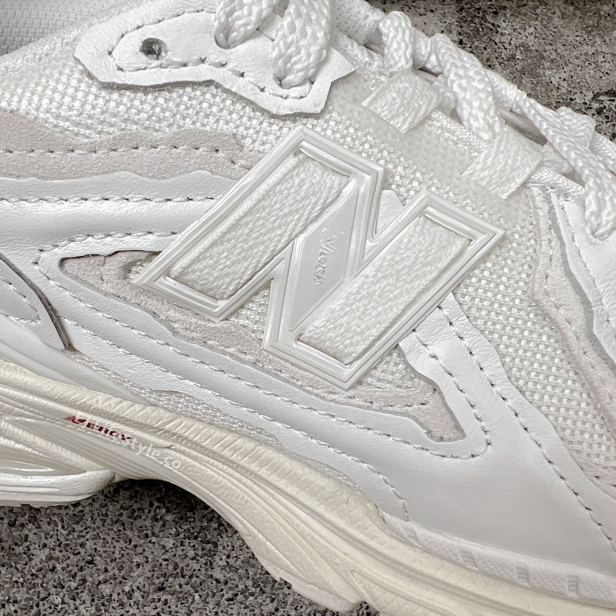 公式】 【国内未発売】NEW BALANCE us9 protection M1906D スニーカー