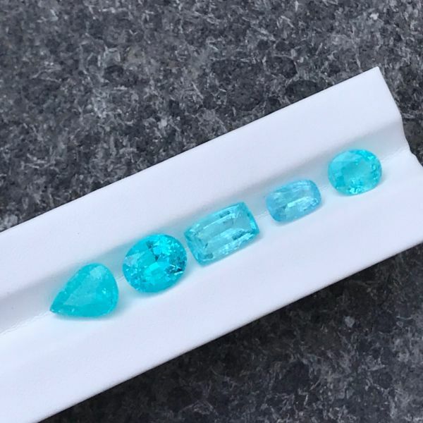 正藍調帕拉依巴