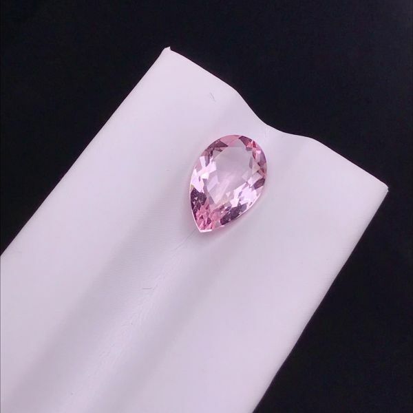 2.59克拉水滴型粉摩根石