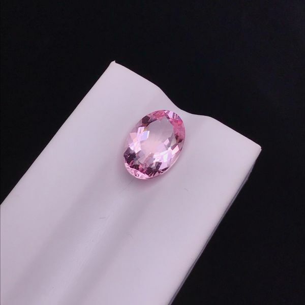 4.33克拉天然粉摩根石