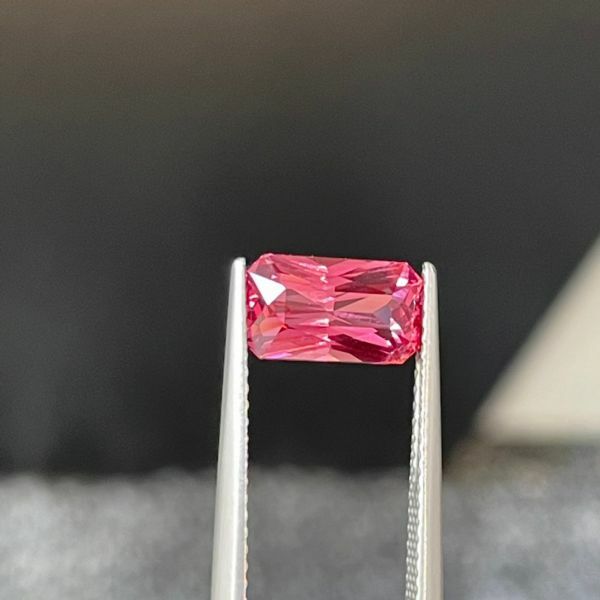 2.2ct無燒尖晶石