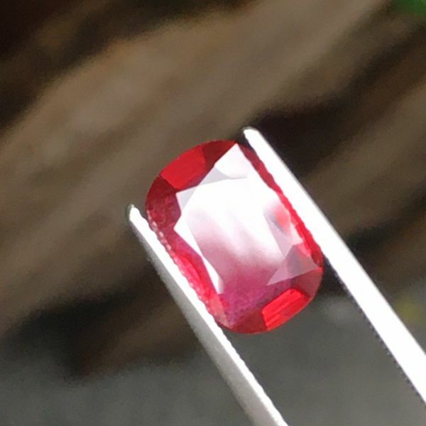 2.6ct無燒鴿血紅