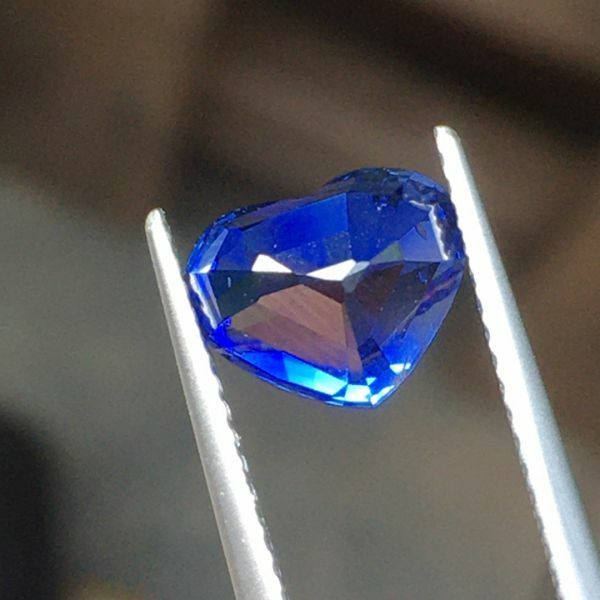 3.11克拉心形無燒皇家藍藍寶石