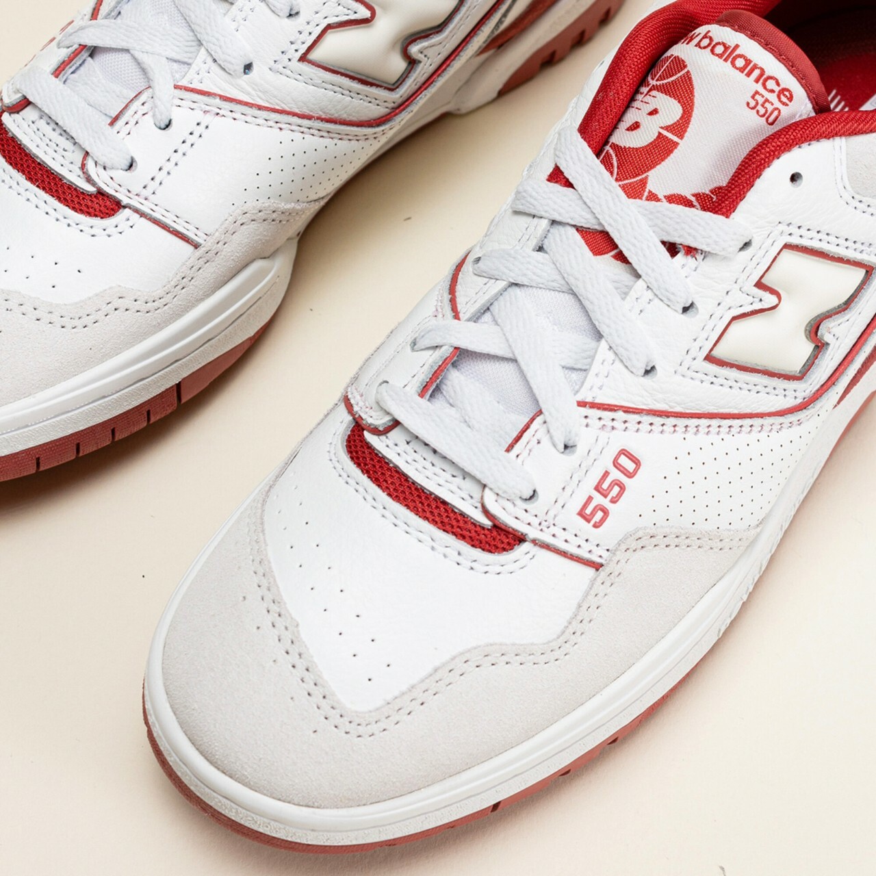 New Balance 550 紅白色 復古休閒鞋 情侶鞋 男女鞋