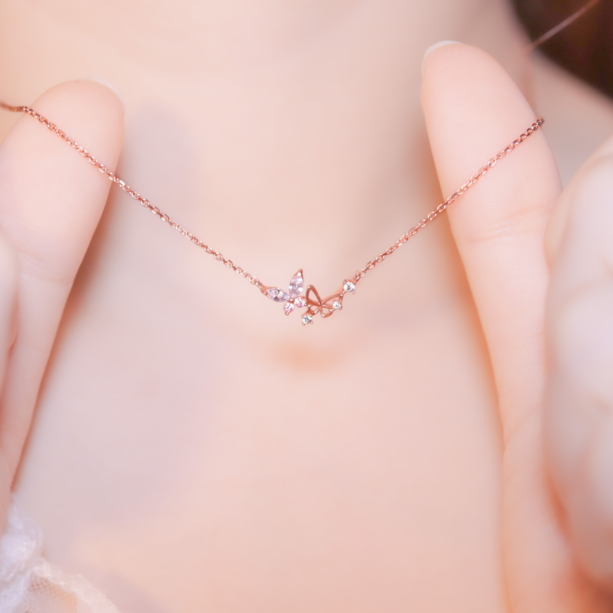 | 925純銀・厚鍍白金・ 厚鍍玫瑰金 | 最初的蝴蝶項鍊 (銀/玫瑰金) | NE0556 |