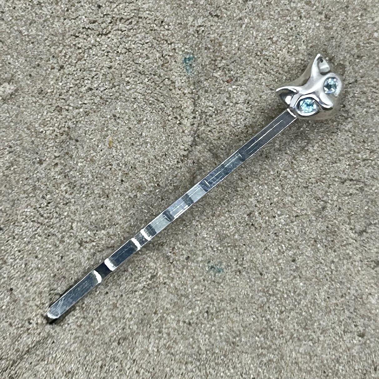 Big Black Maria 一字髮夾