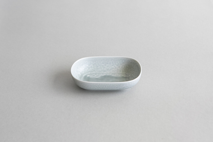 yumiko iihoshi porcelain - ReIRABO series 橢圓盤S 薄荷綠