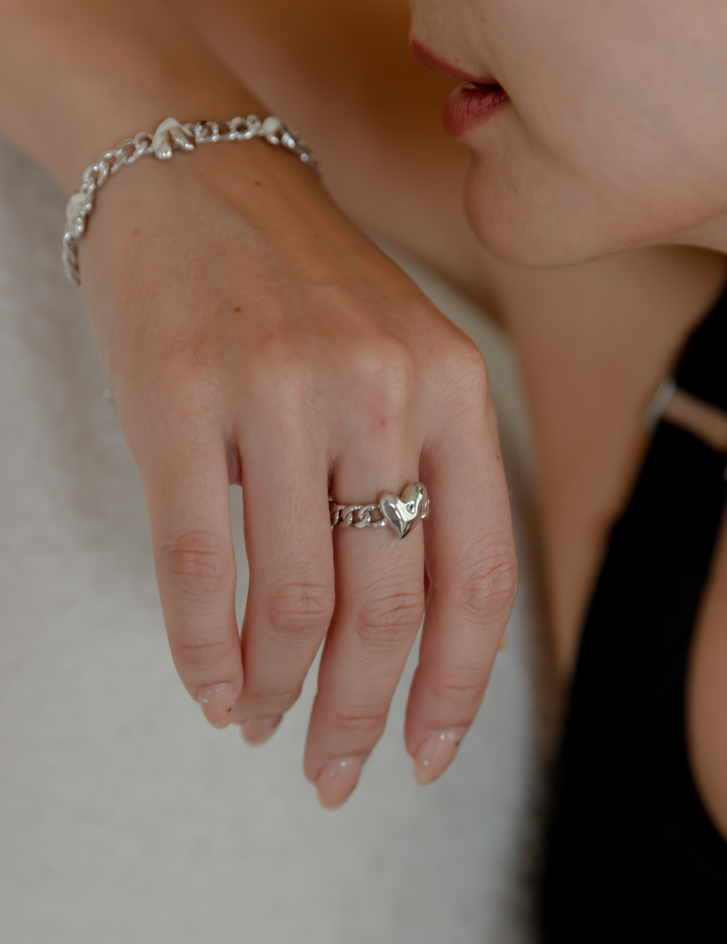 愛心鏈造型戒指（銀色/3尺寸）