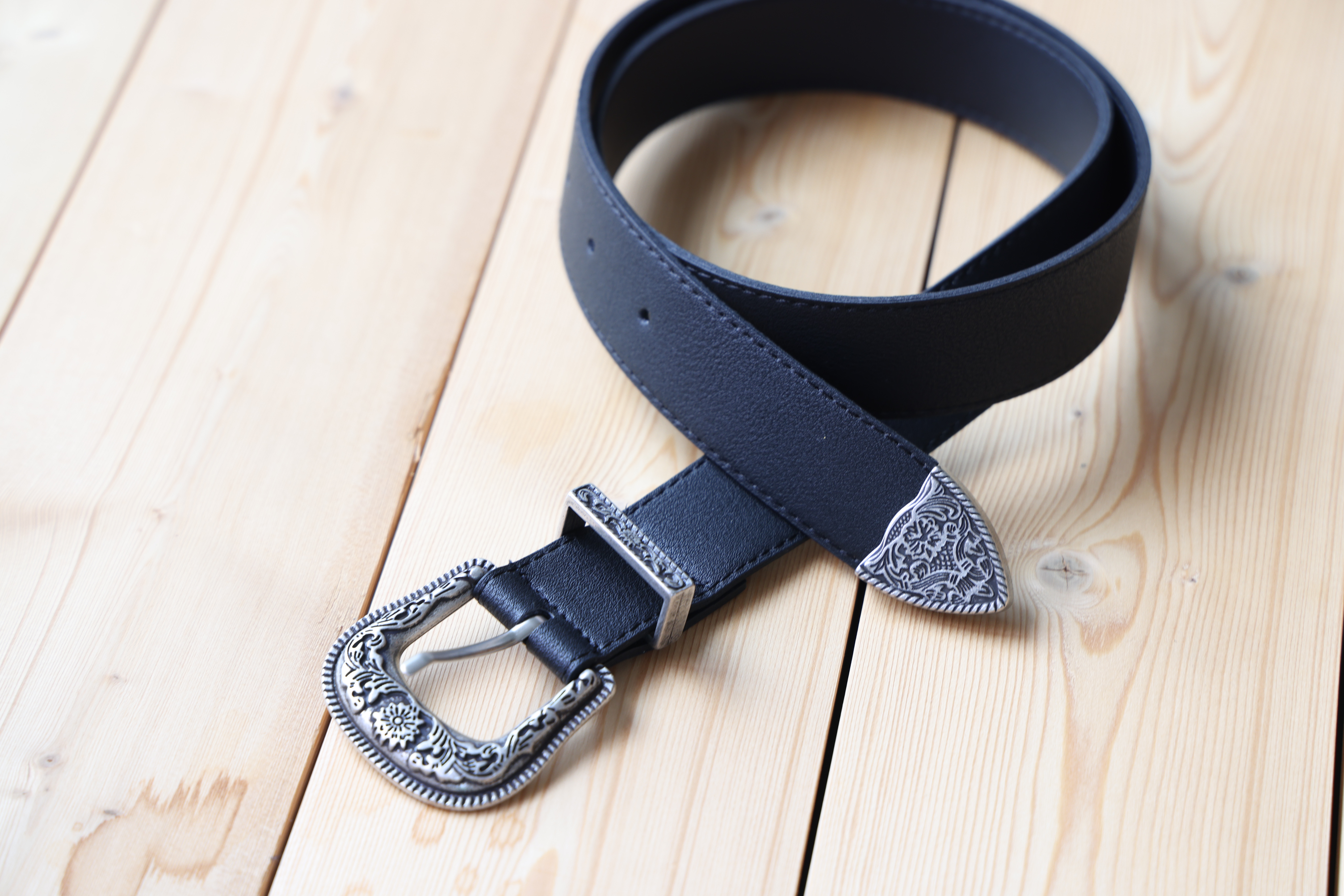 A0052｜日系復古雕花紋銀扣皮帶