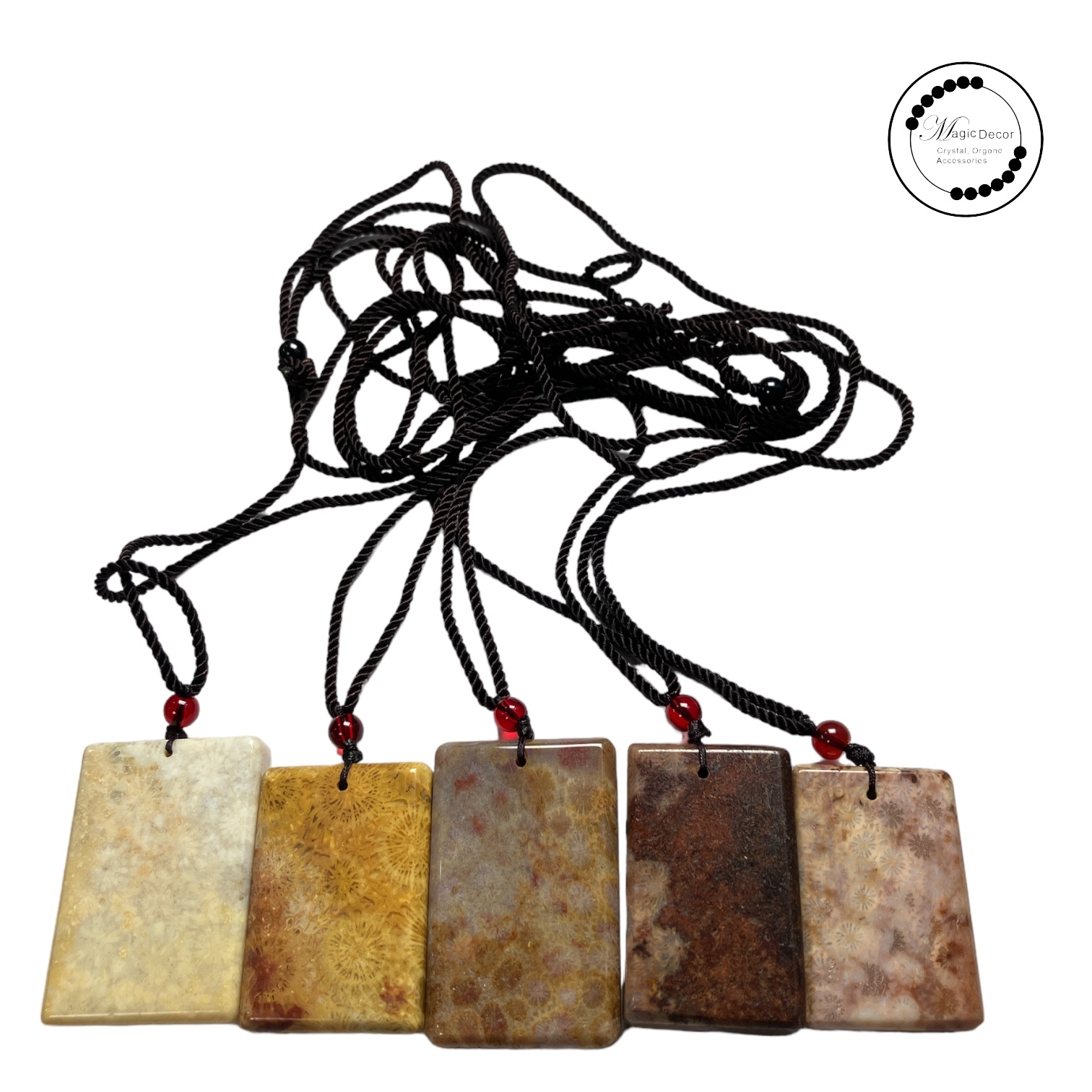 231030-d1 珊瑚玉吊牌+繩鏈（隨機）