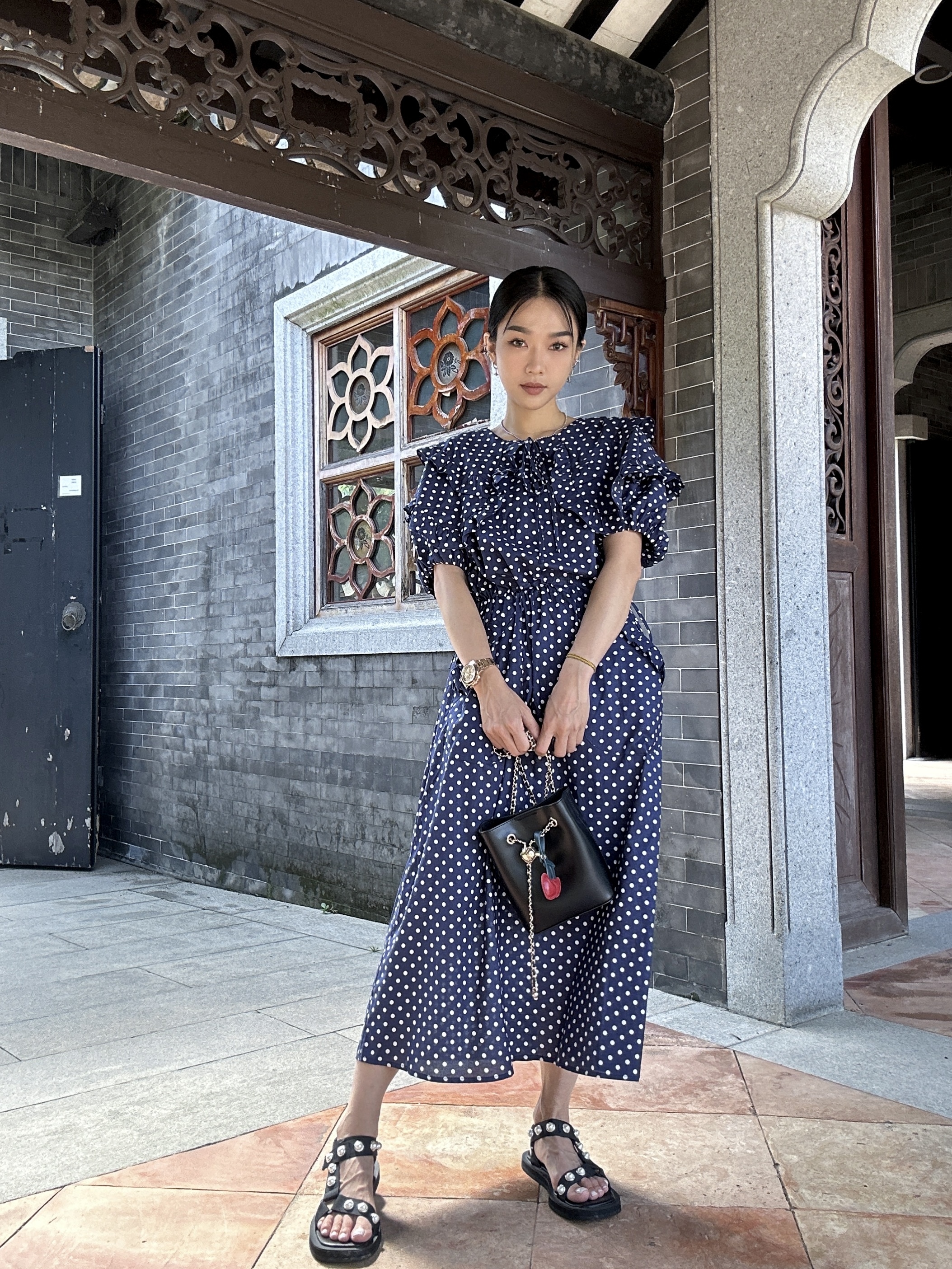 波點娃娃領可束腰連身裙 （現貨款式）