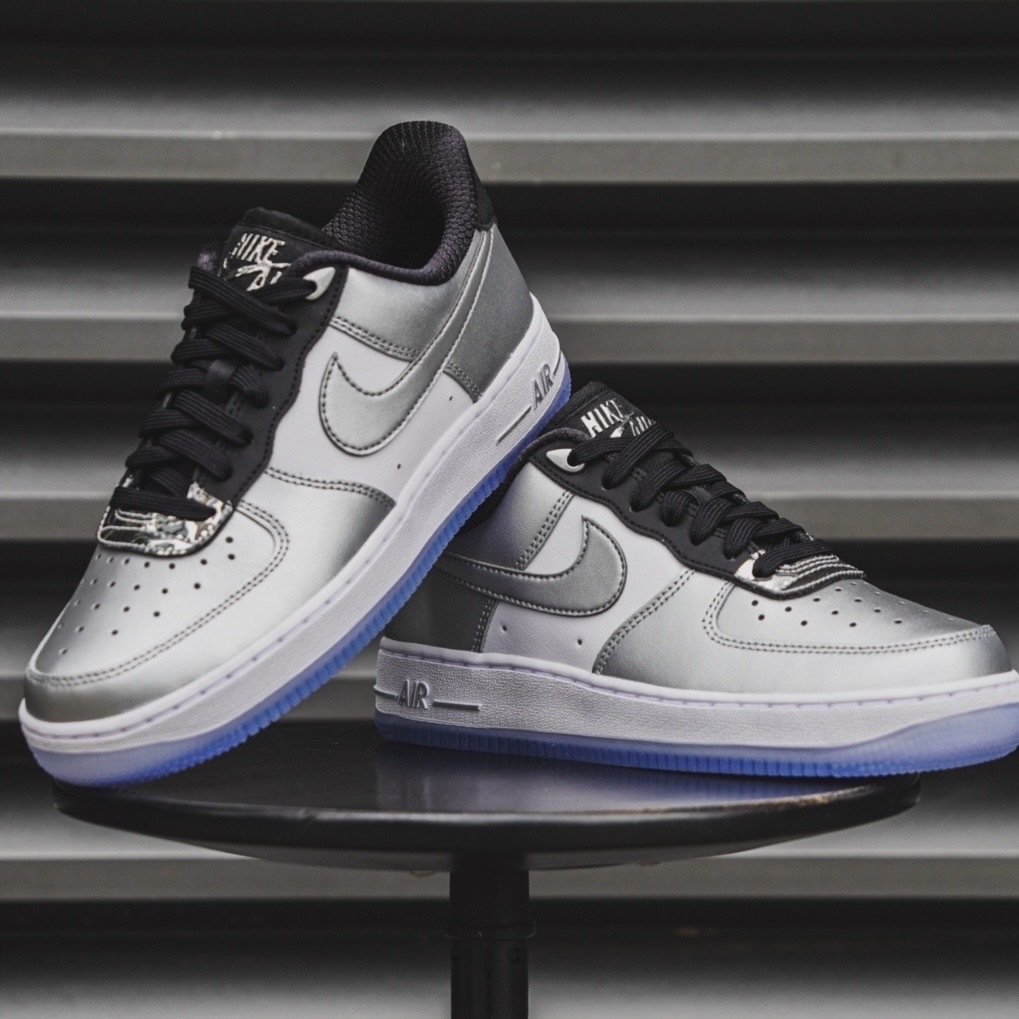 Nike Air Force 1 Low 液態銀冰底DX6764-001